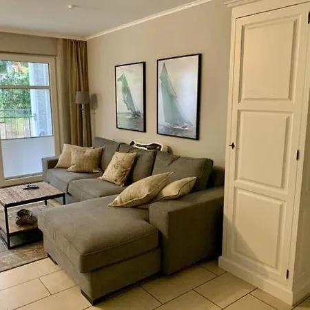Apartment Romantic Near Seabeach Binz