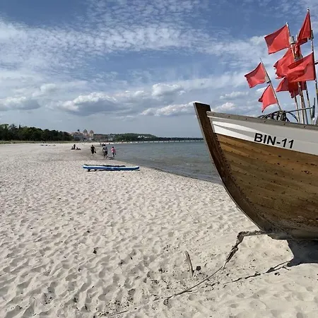 Romantic Near Seabeach Binz