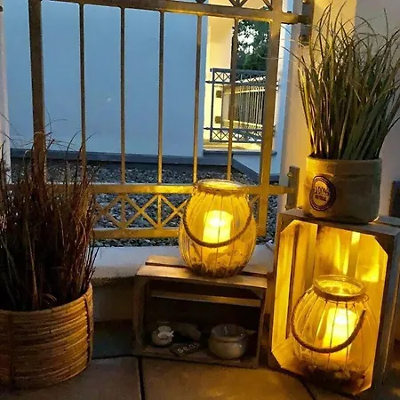 Romantic Near Seabeach *